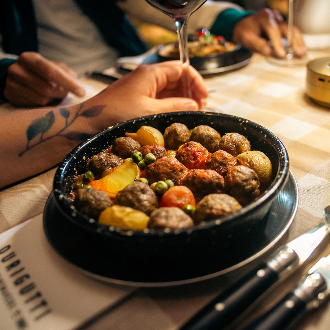 Las Compuertas Bodegon